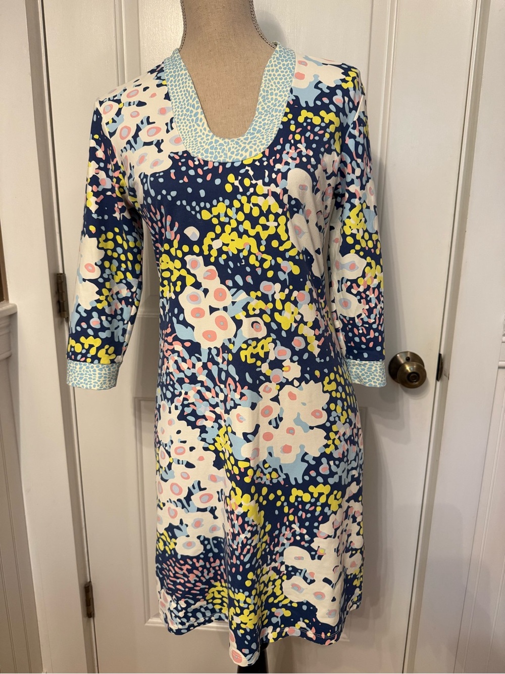 J. McLAUGHLIN Blue white print floral dress U neck 3/4 sleeve size S